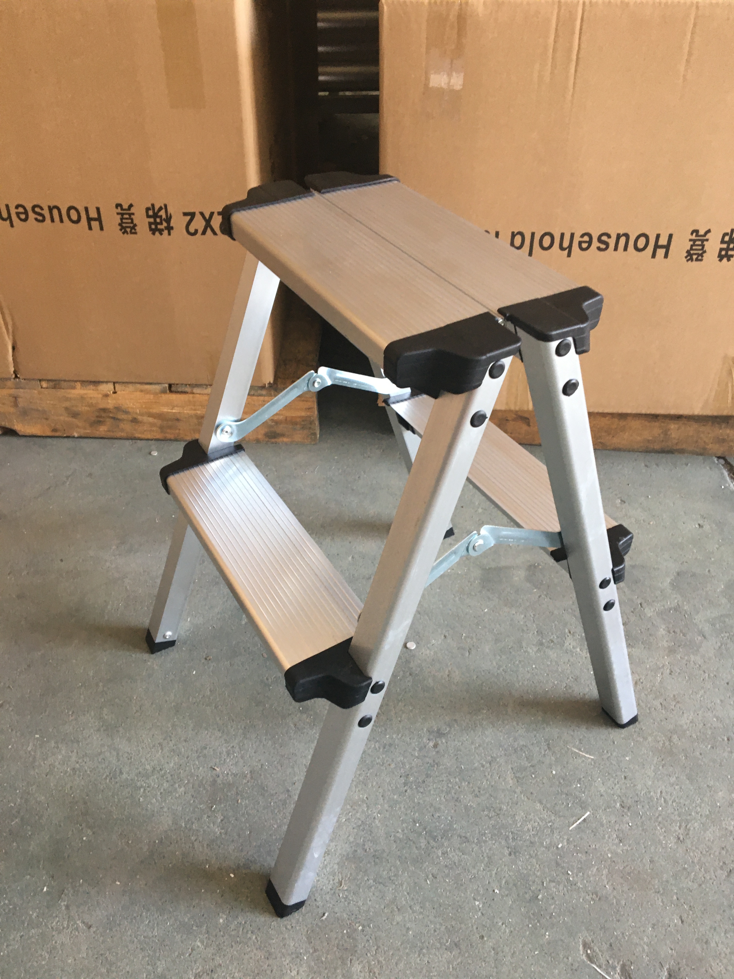 Aluminum household herringbone foldable 2 step ladder kitchen folding step stool for motorhome (5)